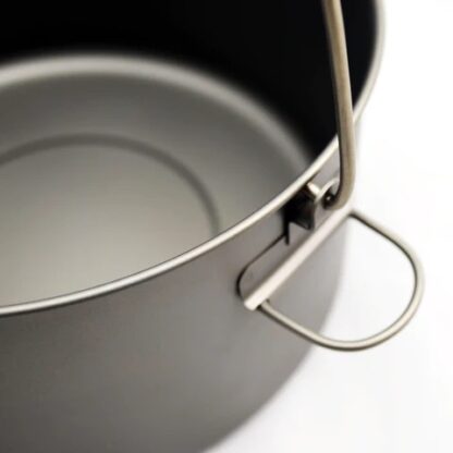 Thumbnail of the "CASSEROLE TITANE AVEC HANSE 2000ml  - Toaks" product